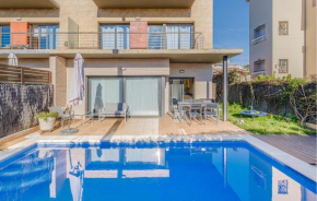 3 Bedroom Amazing Home In Pineda De Mar